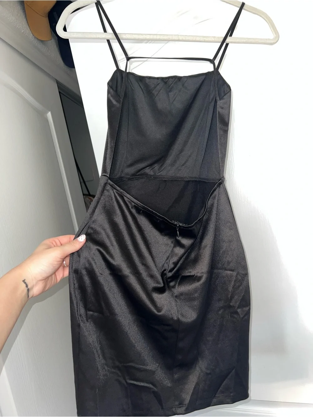 Classic Black Spaghetti-Strap Backless Mini Dress